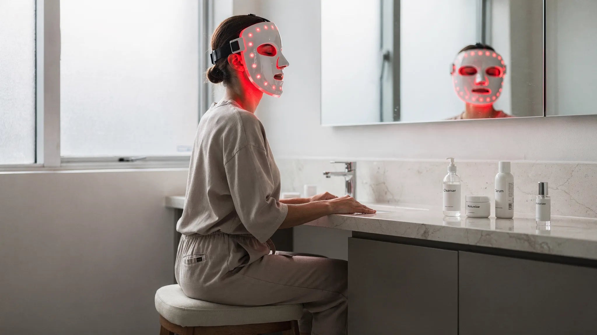 Red Light Therapy Skin Care Benefits and Best Practices